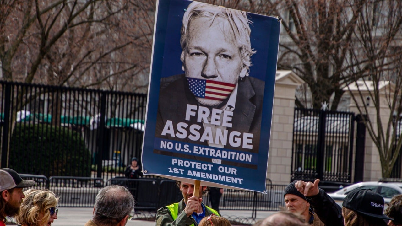 Donor Gifts 8 BTC to Aid Julian Assange’s Journey to Freedom