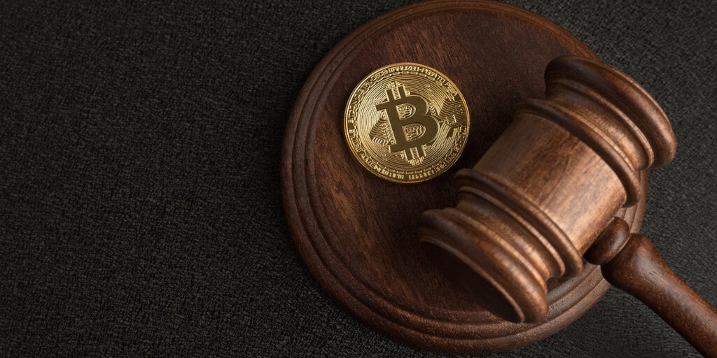 Coinbase Can Delist Wrapped Bitcoin Amid BiT Global Challenge, Judge Rules